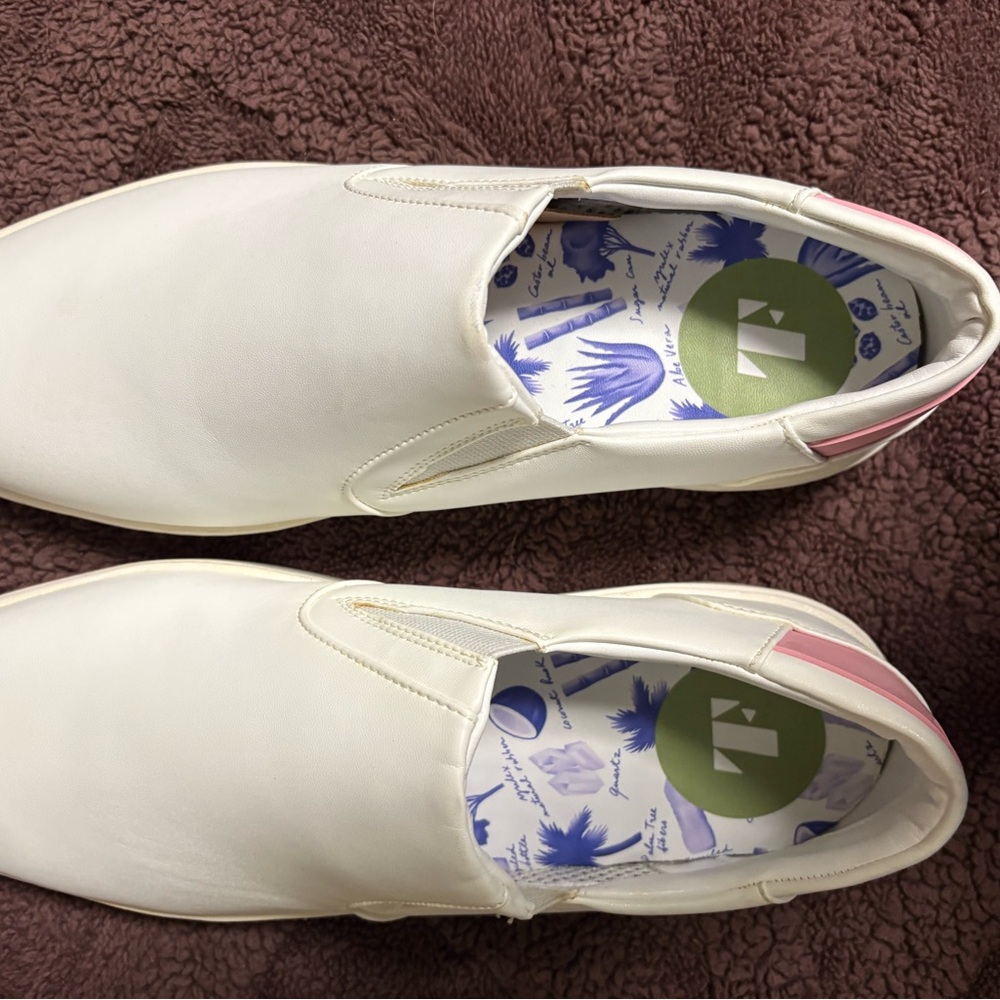 BNWOT Thousand Fell Elegant Cream Slip-On Men's Loafers